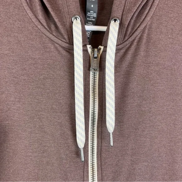 Vuori Halo Performance Hoodie - Picture 6 of 12